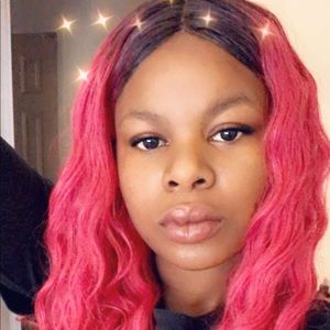 Meet your Posher, Leticia